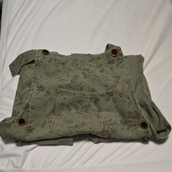 Easel-Free People Green Floral Boho Overalls Size Meduim - Picture 7 of 7